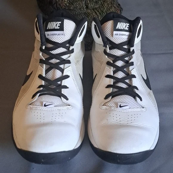 Nike Shoes Mens Air Overplay IX White Black Swoosh Classic Basketball Sneaker - Picture 5 of 7